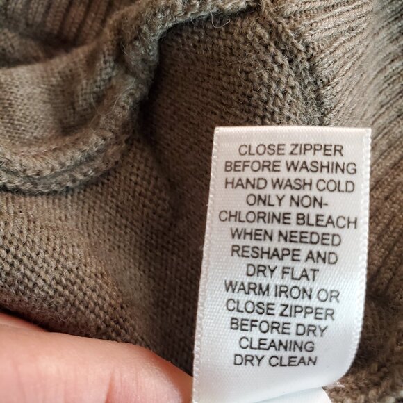 BANANA REPUBLIC SZ M 100% Extra Fine Merino Wool Full Zip Cardigan Sweater Brown - Picture 9 of 9